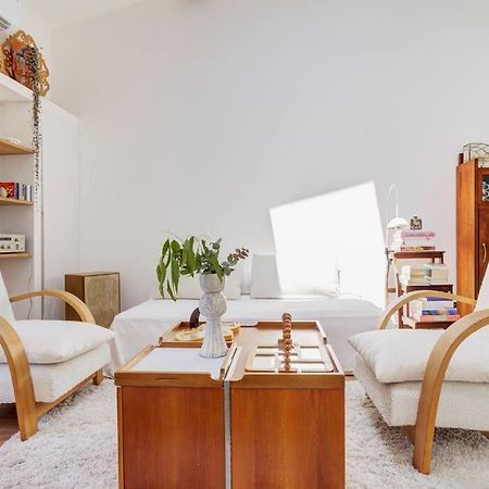 Appartement Place Des Halles Sete Bagian luar foto