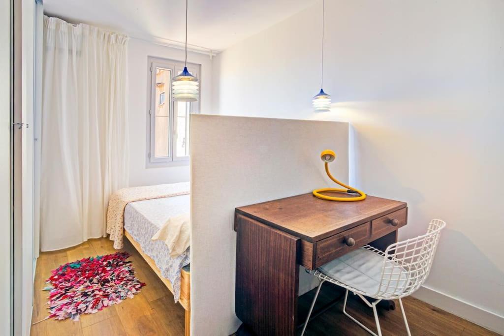 Appartement Place Des Halles Sete Bagian luar foto